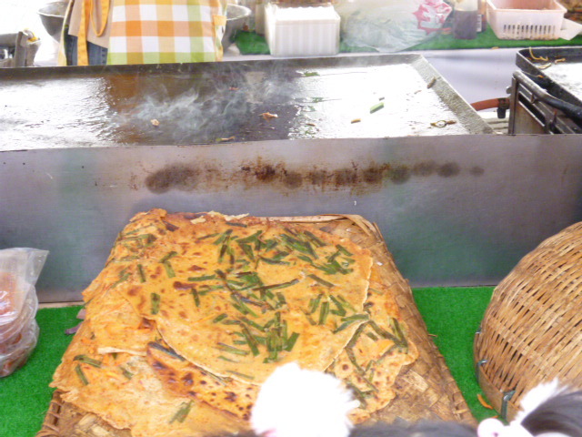 木村家の世界一小さな猫シンガプーラとスコティッシュ猫達の日常-韓国のチヂミが美味しそう